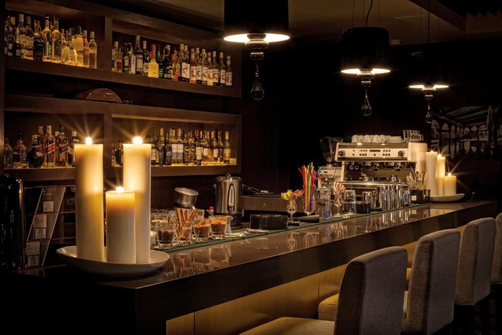 Voyage Hotel Караганда Экстерьер фото